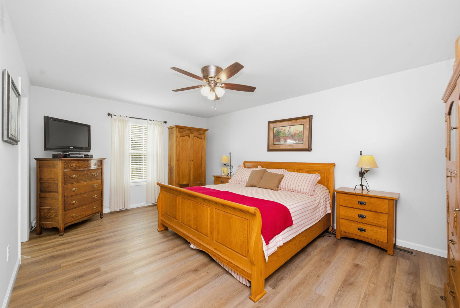 2016 Red Willow Road