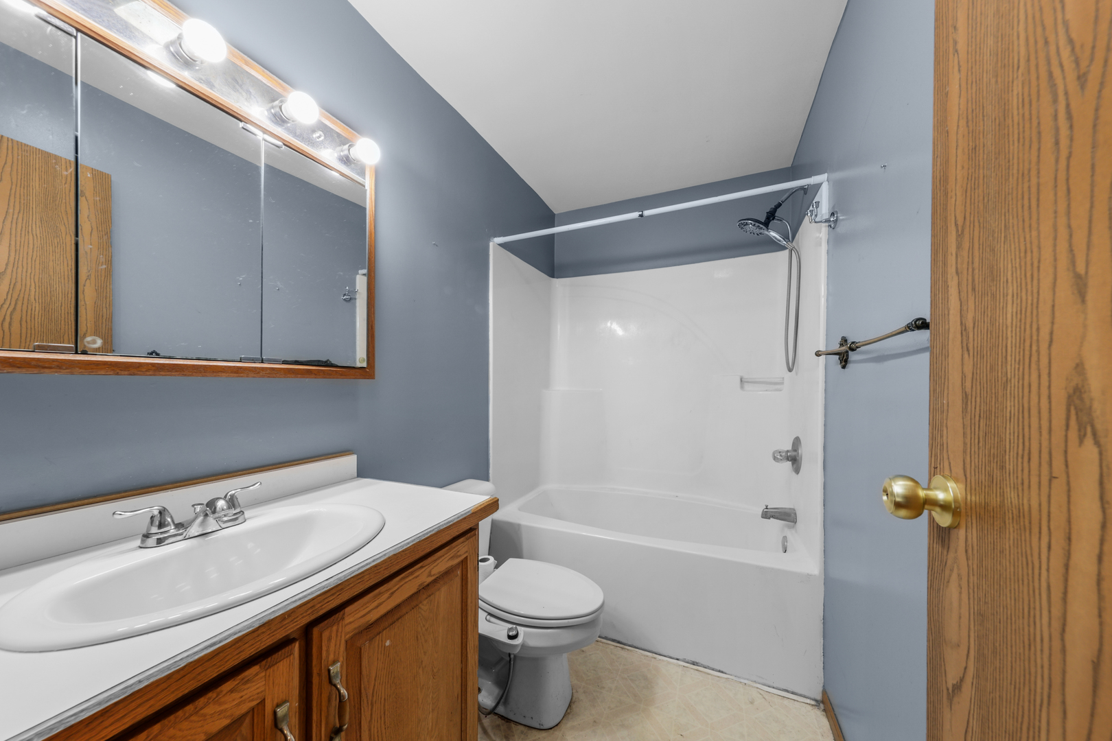 40 E Livingston Street