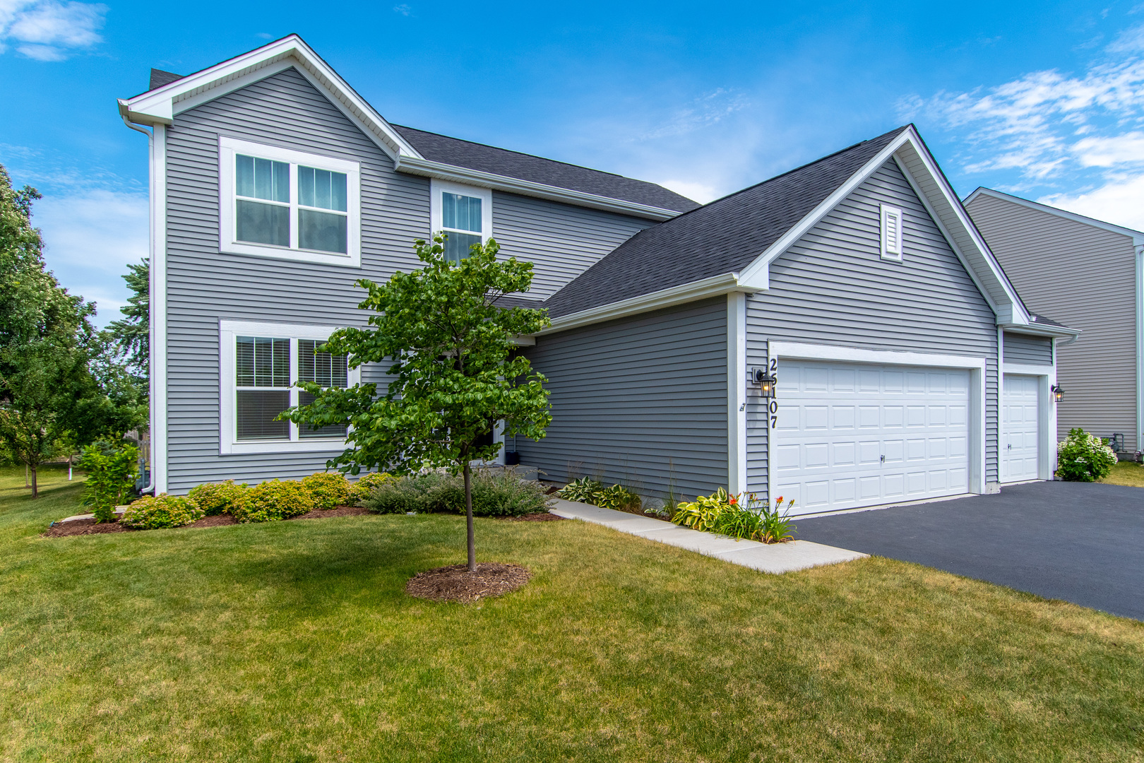 26107 S White Oak Trail