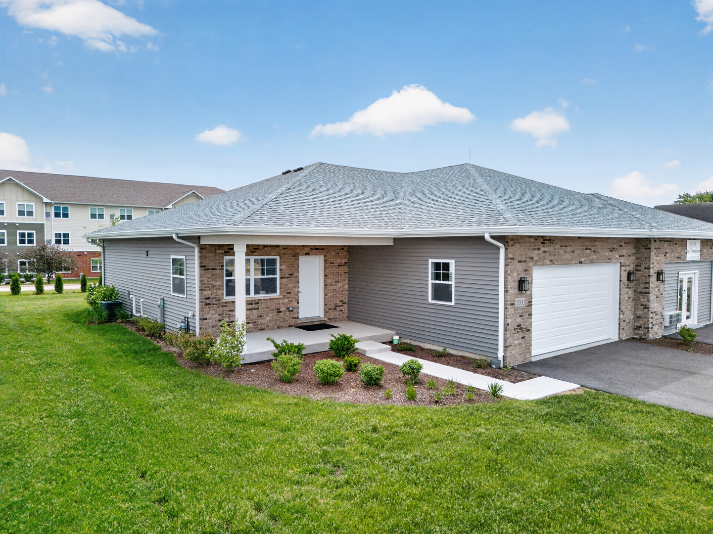 2033 Isabella Lane