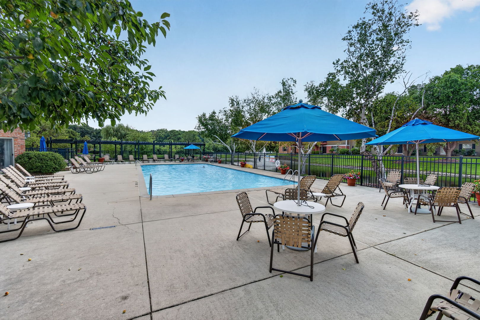 1531 Raymond Drive Unit: 101