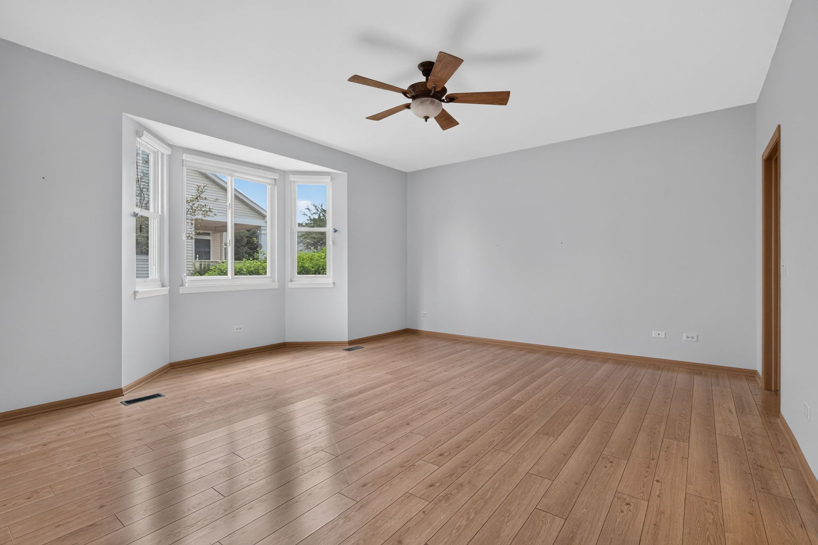 630 Saugatuk Circle