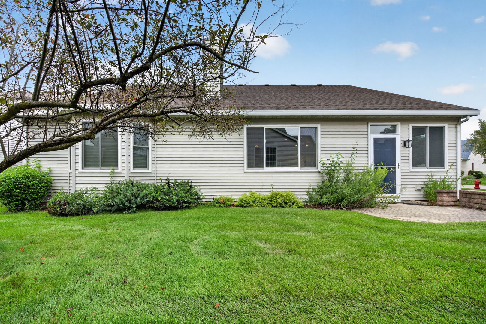 630 Saugatuk Circle