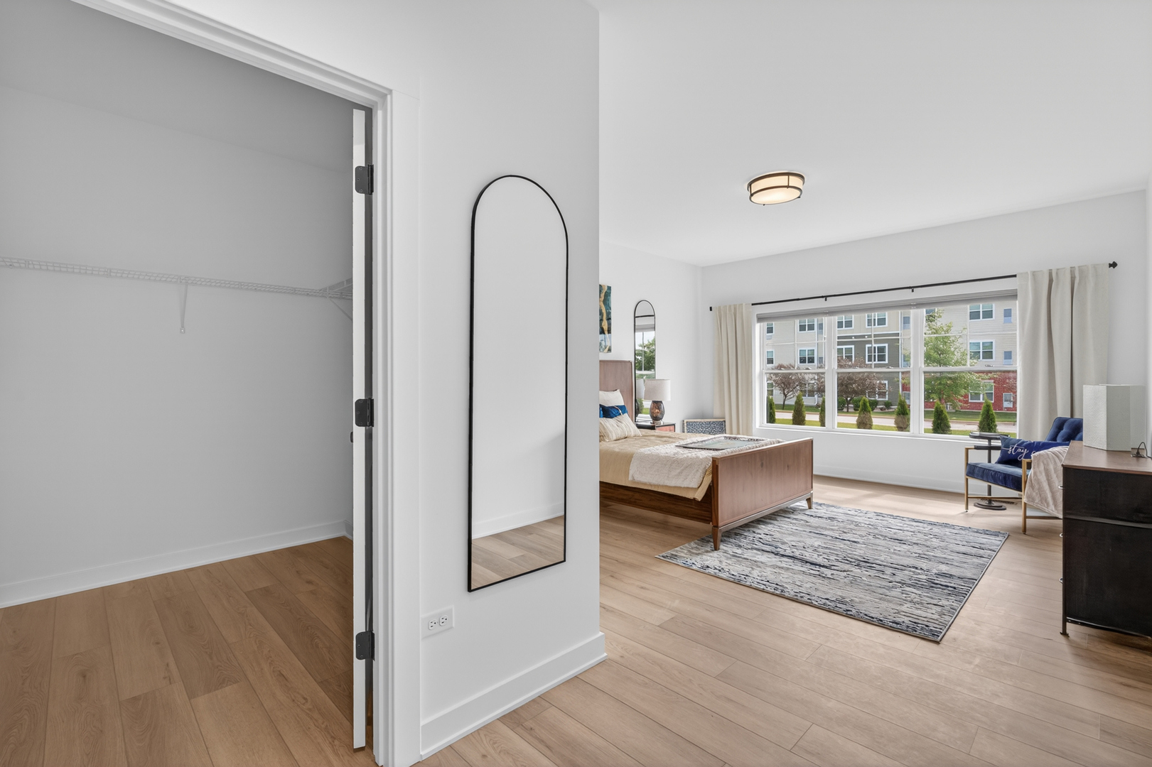 2053 Isabella Lane