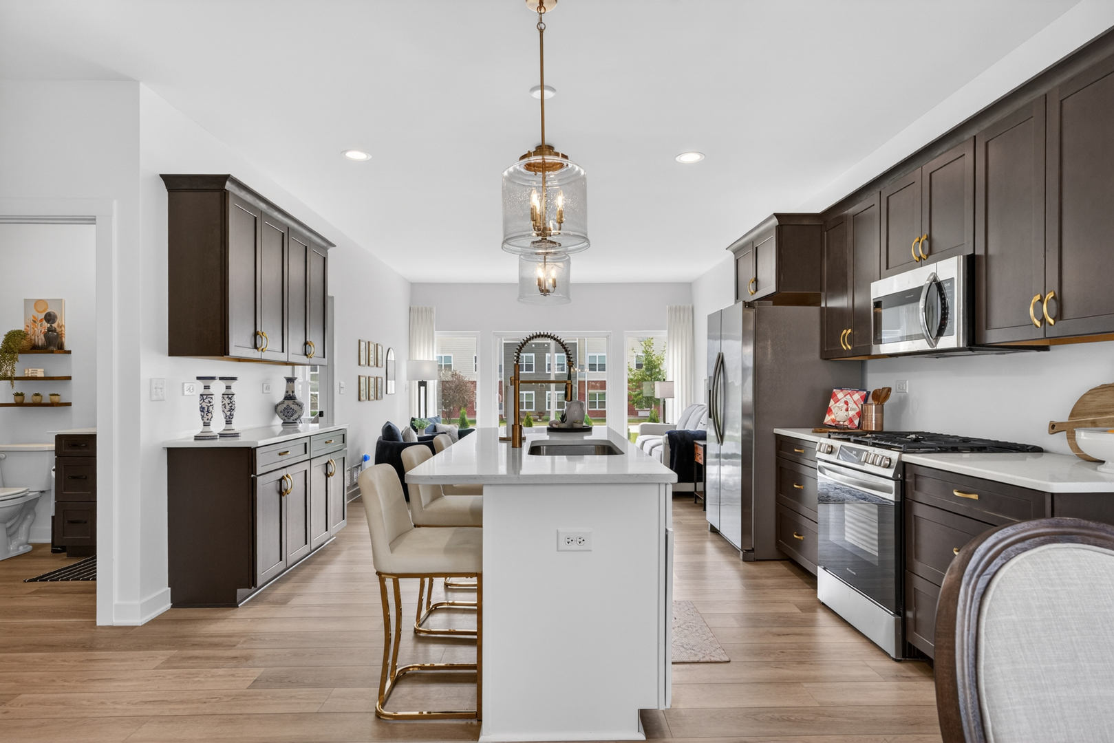 2053 Isabella Lane
