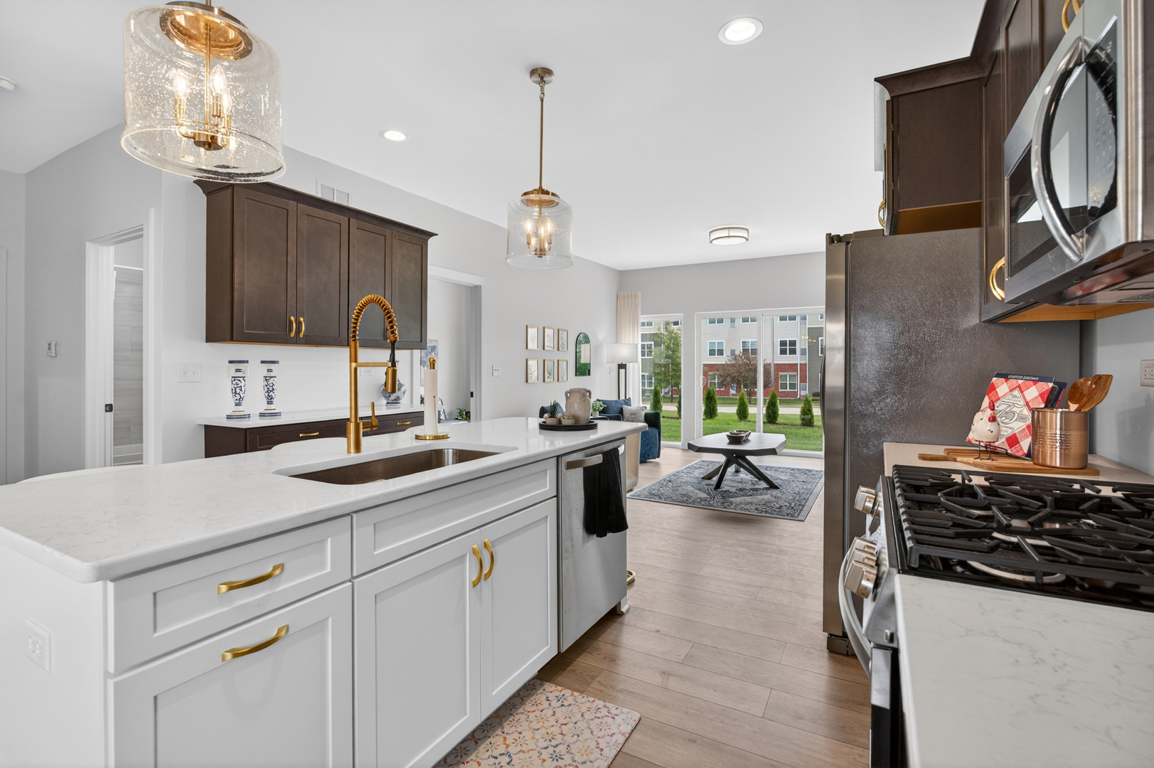 2053 Isabella Lane