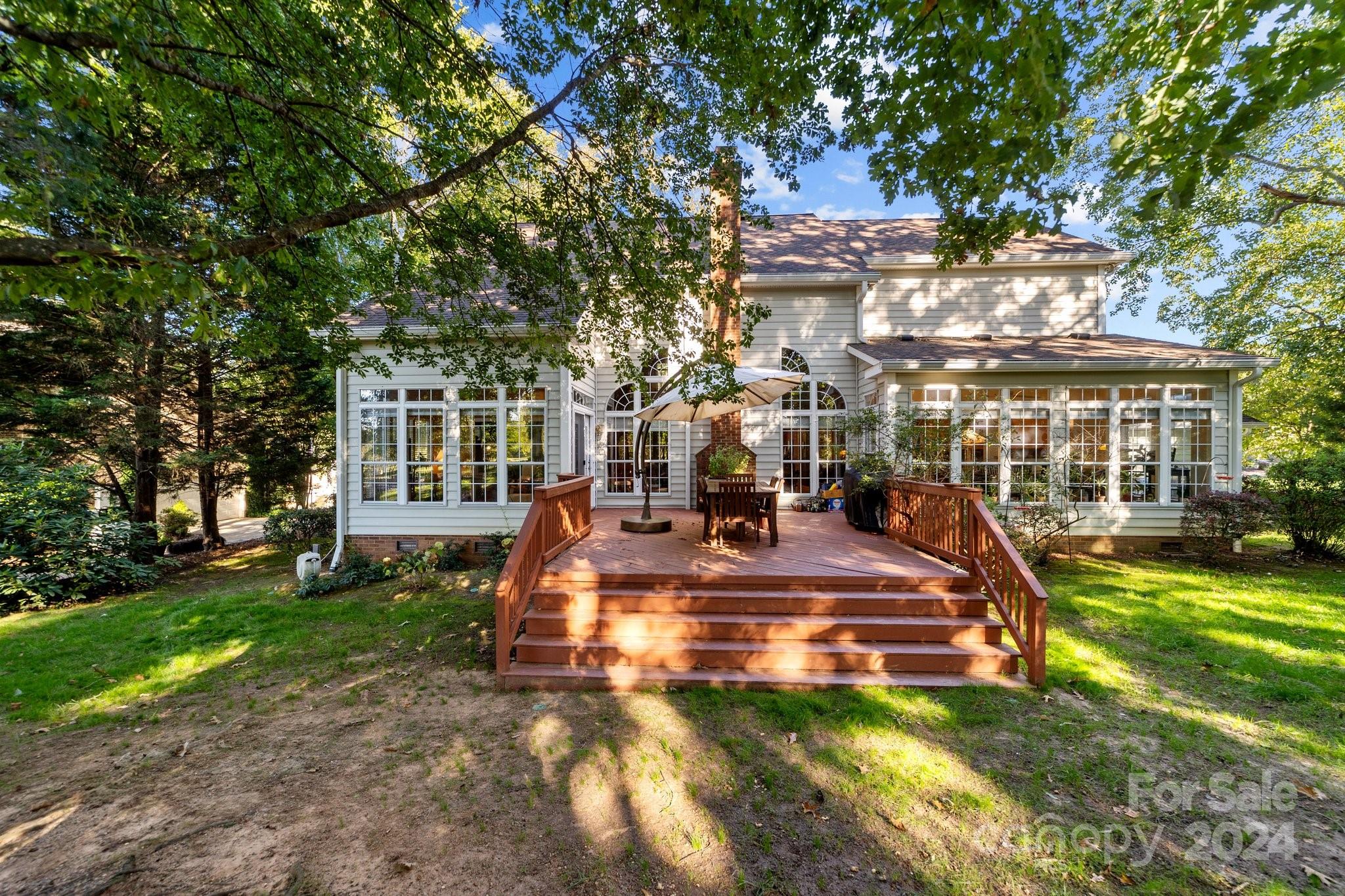 901 Muirfield Drive