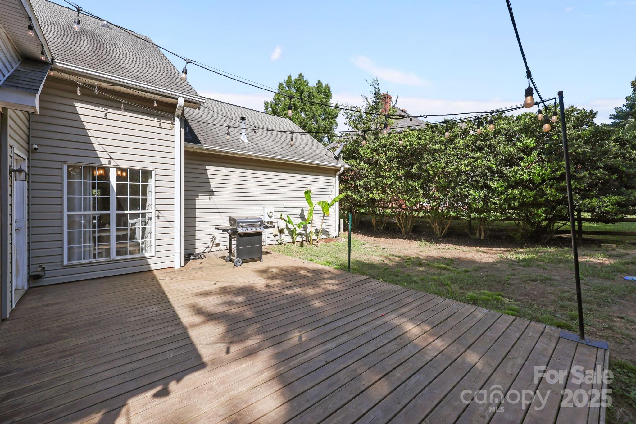 597 NW Gatsby Place NW