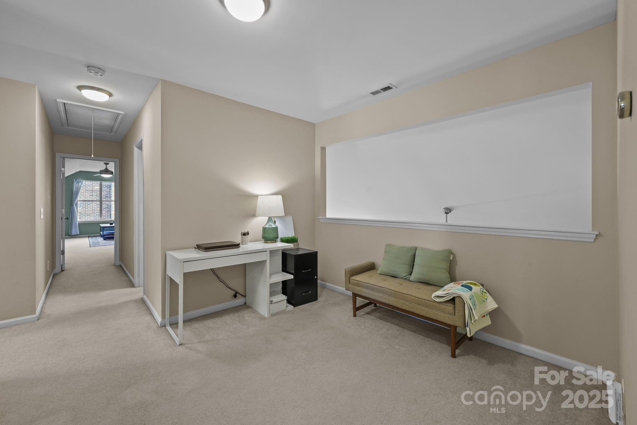 597 NW Gatsby Place NW