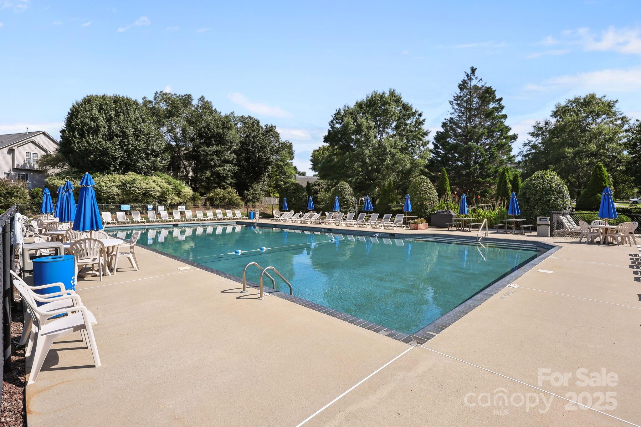 597 NW Gatsby Place NW