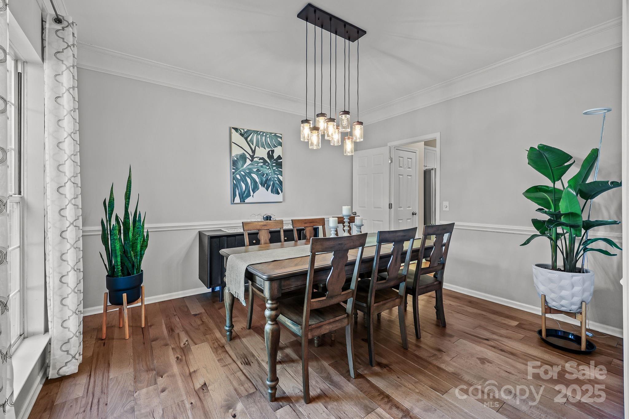 597 NW Gatsby Place NW