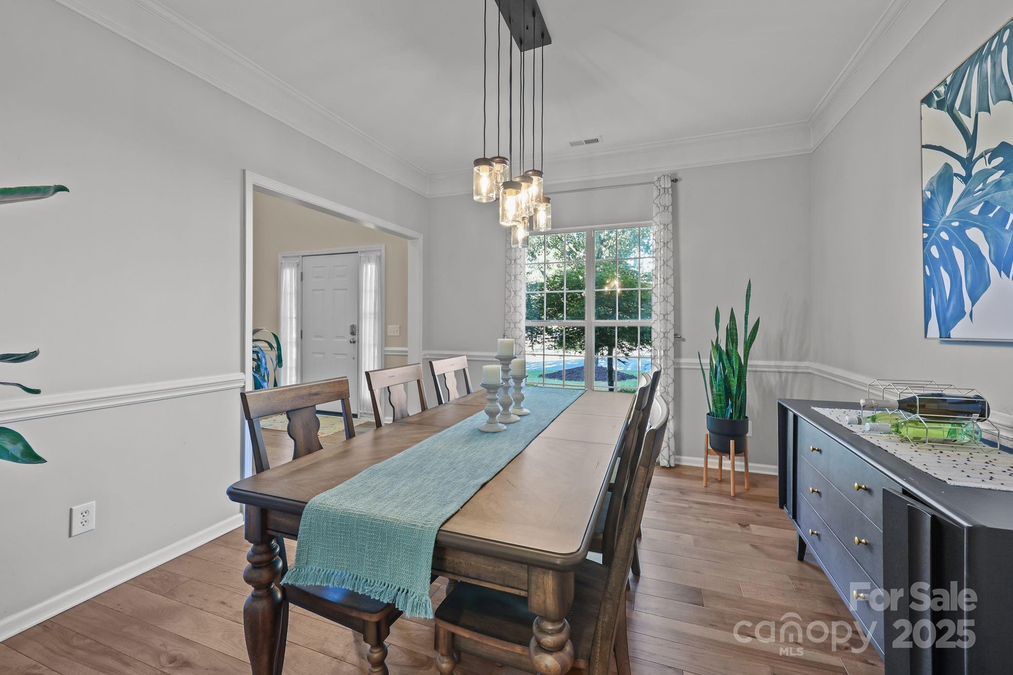 597 NW Gatsby Place NW