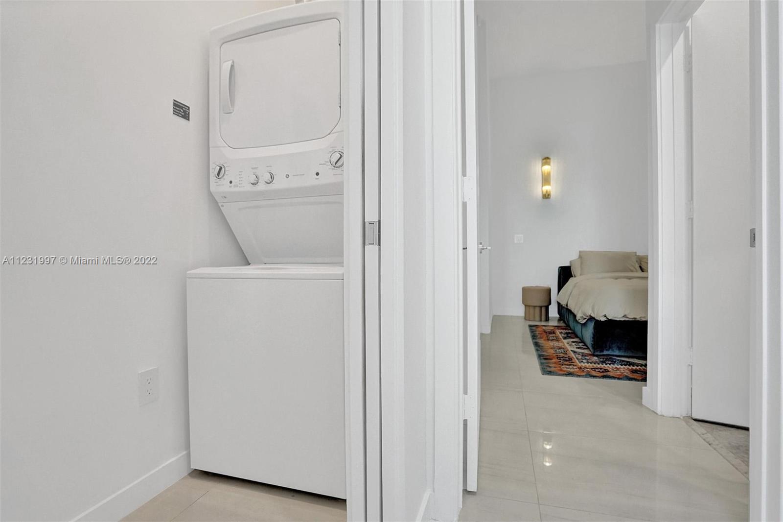 480 NE 31st St Unit: PH5004