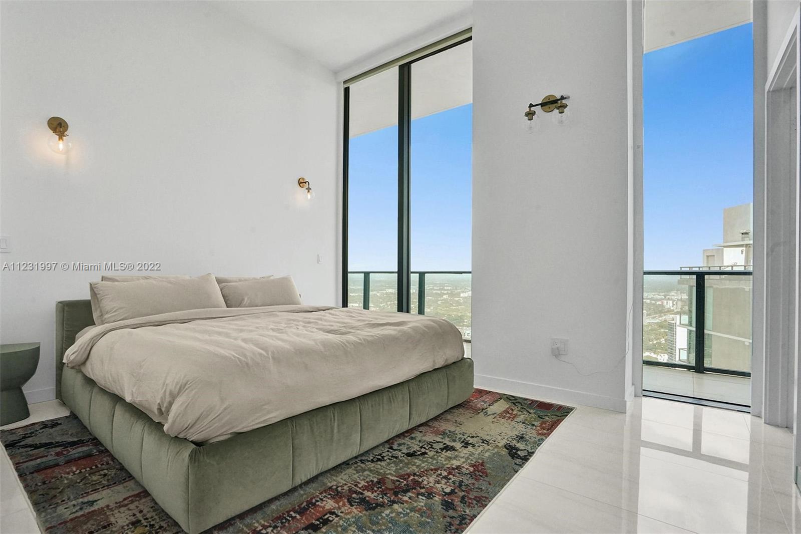 480 NE 31st St Unit: PH5004
