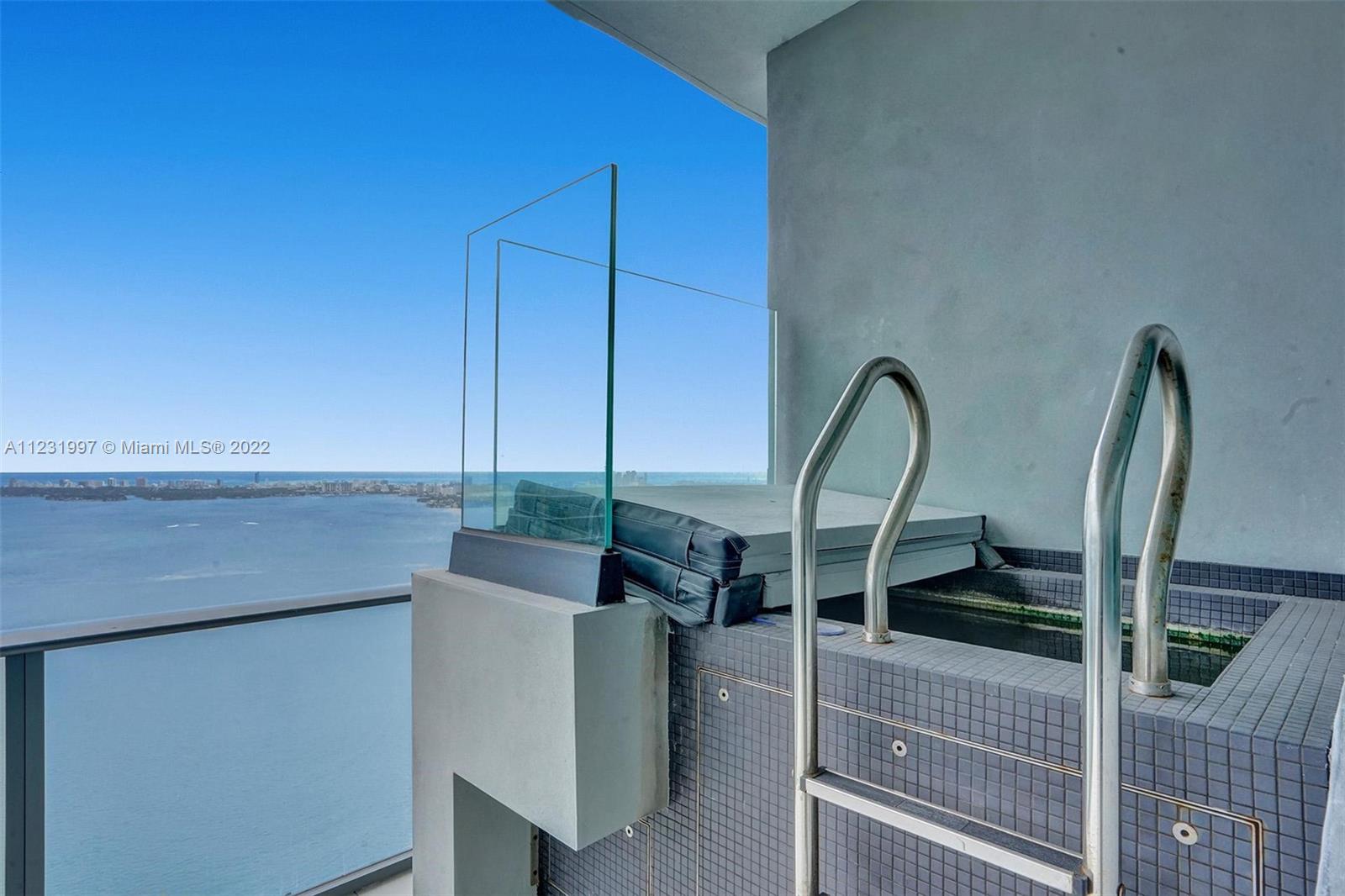 480 NE 31st St Unit: PH5004