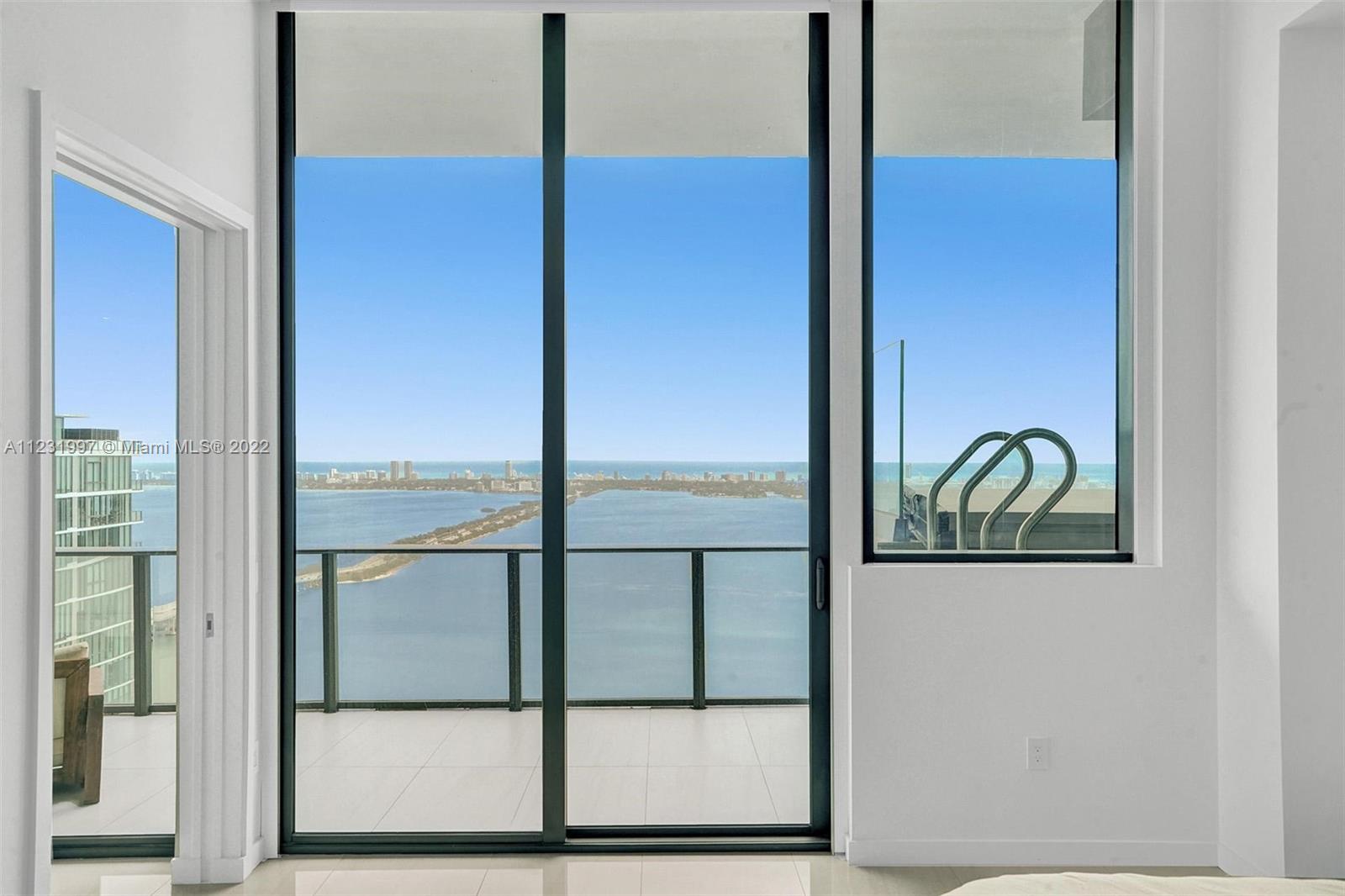 480 NE 31st St Unit: PH5004
