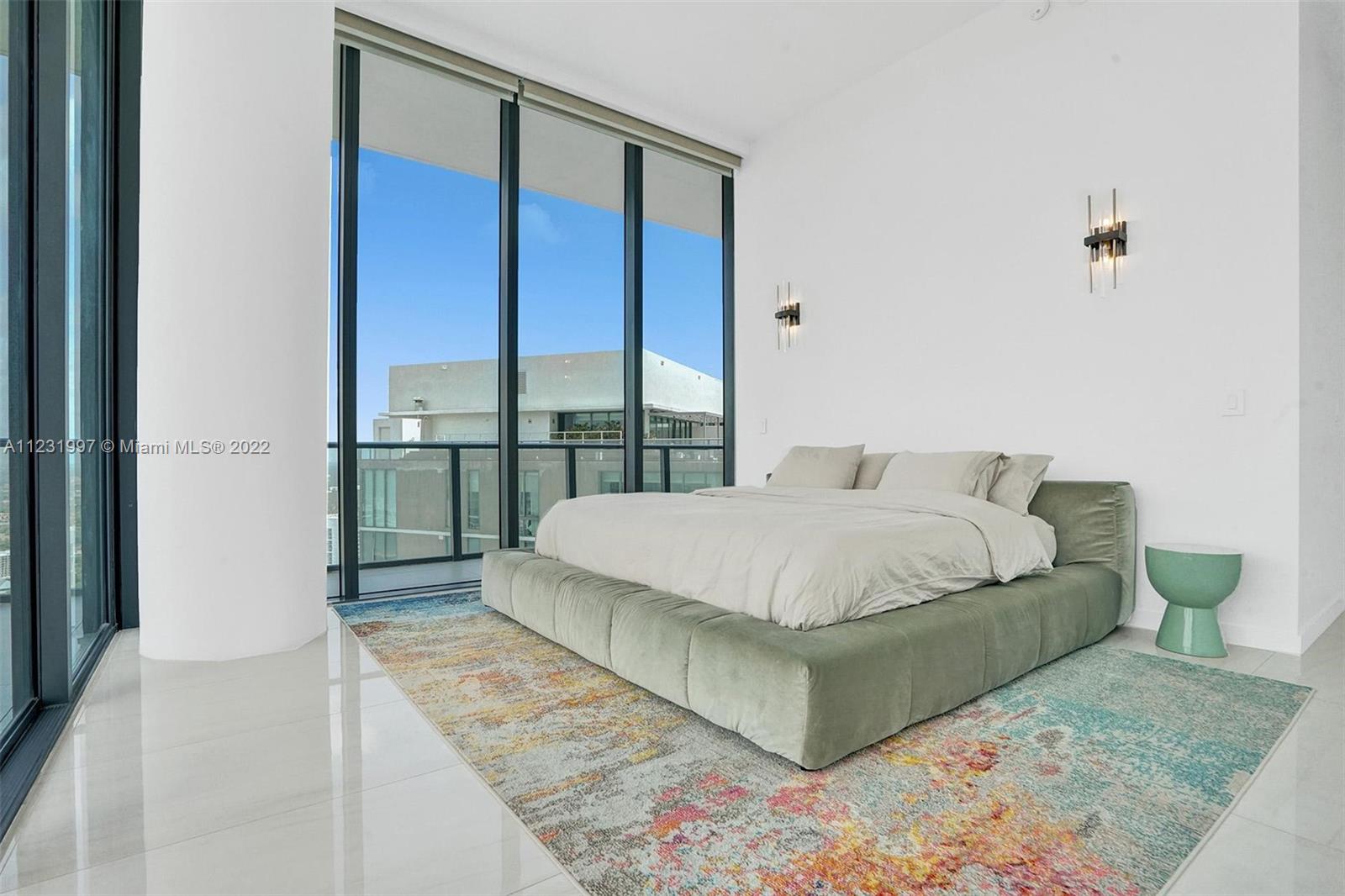 480 NE 31st St Unit: PH5004