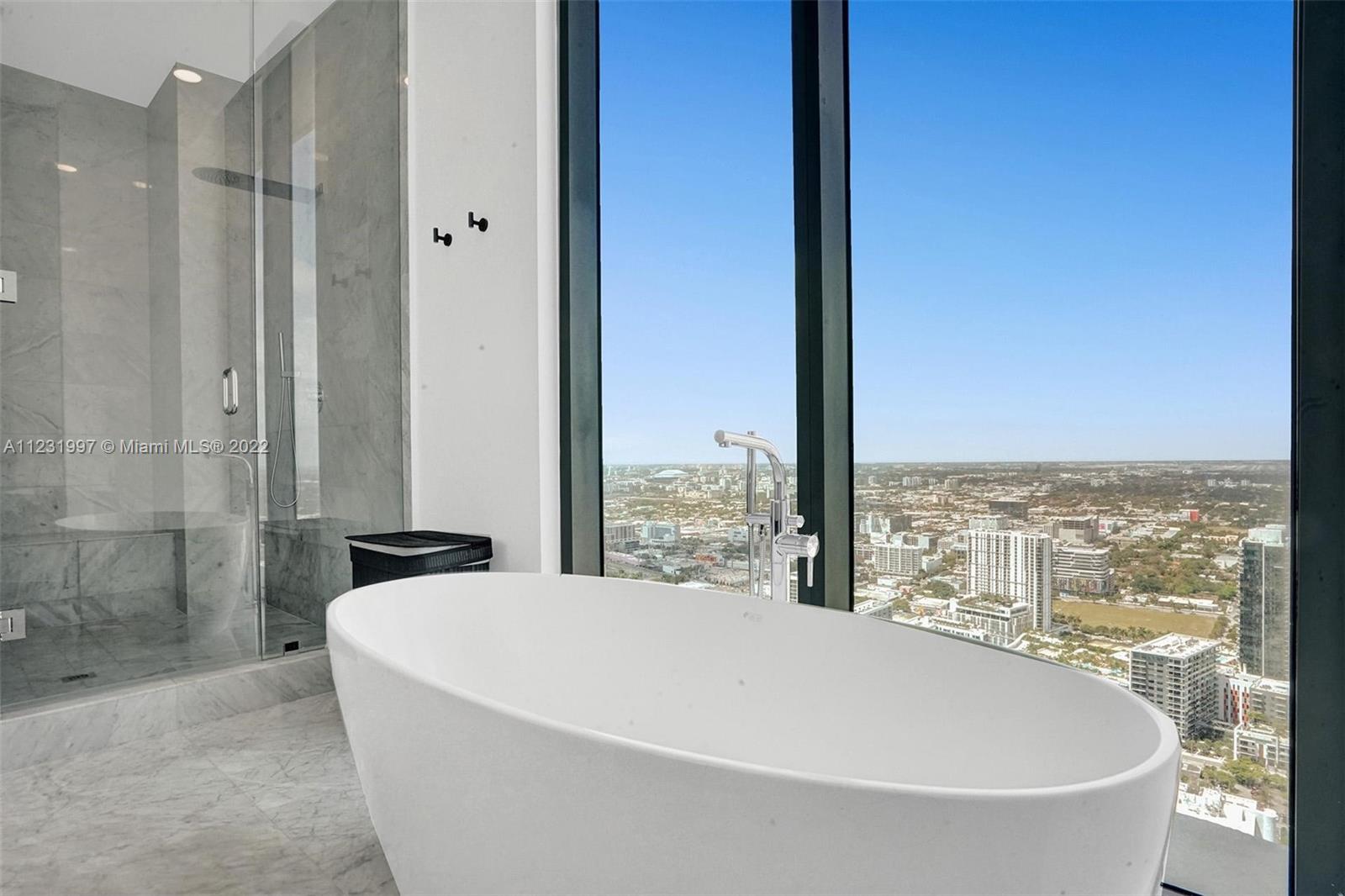 480 NE 31st St Unit: PH5004