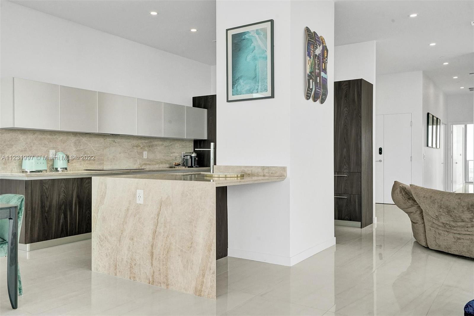480 NE 31st St Unit: PH5004