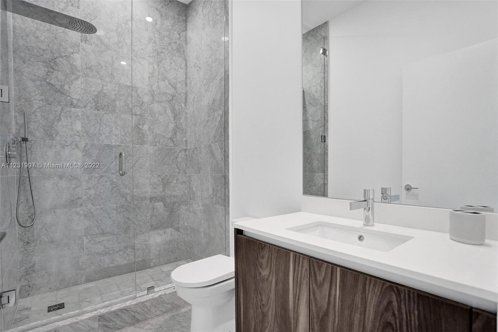 480 NE 31st St Unit: PH5004