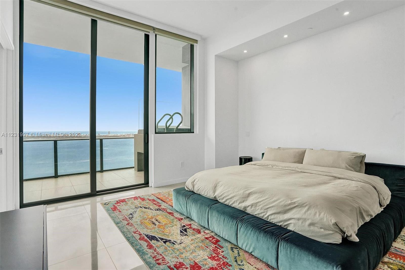 480 NE 31st St Unit: PH5004