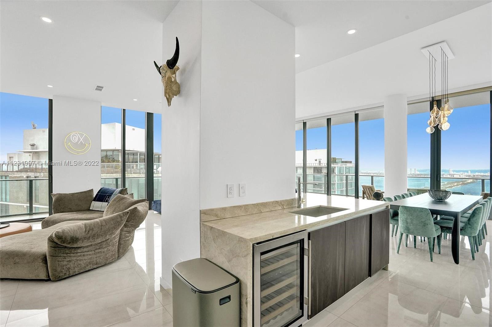 480 NE 31st St Unit: PH5004