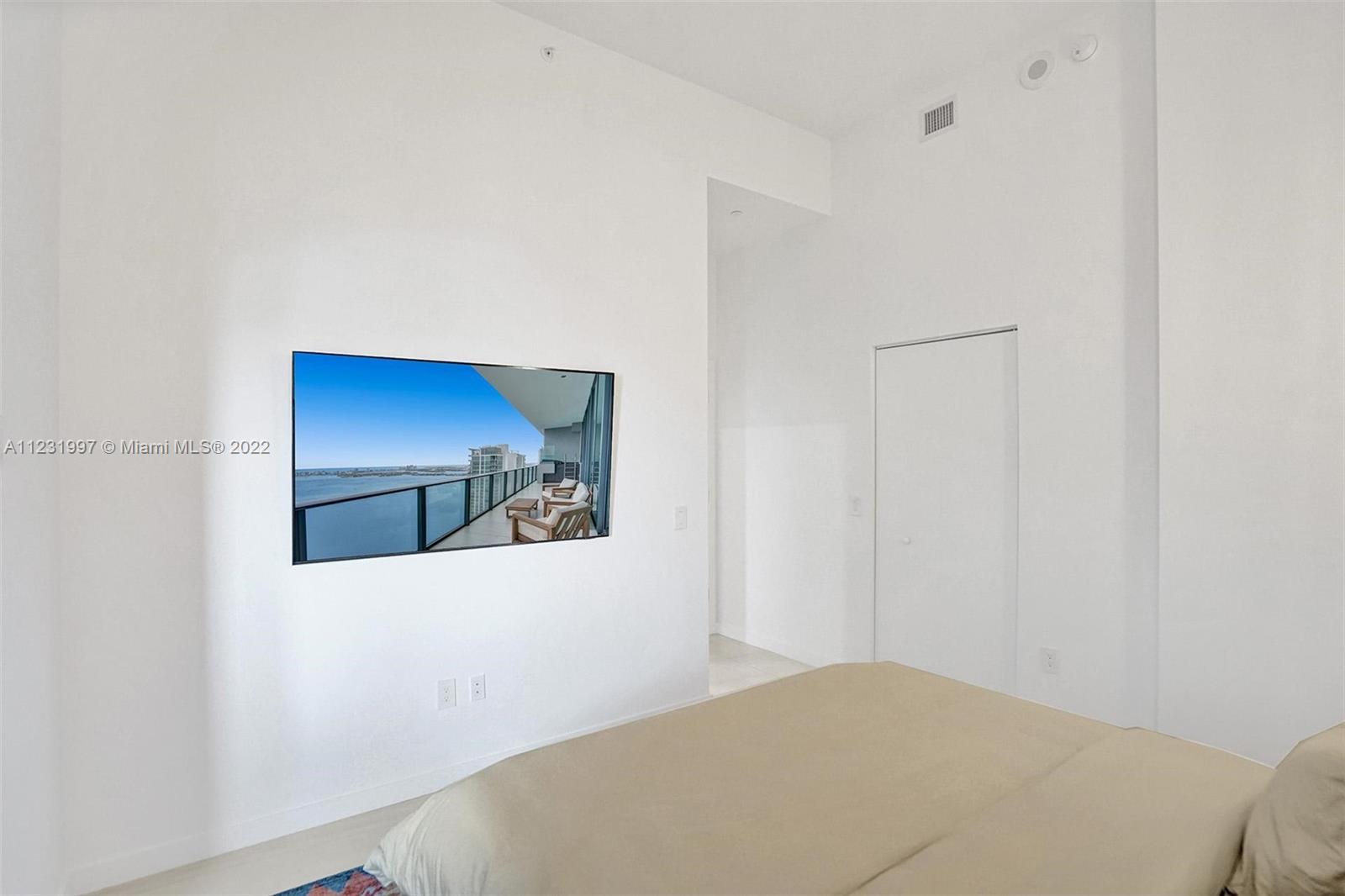 480 NE 31st St Unit: PH5004