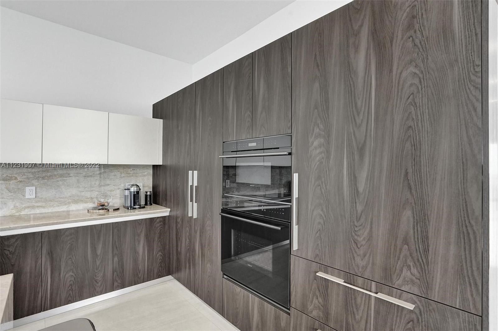 480 NE 31st St Unit: PH5004