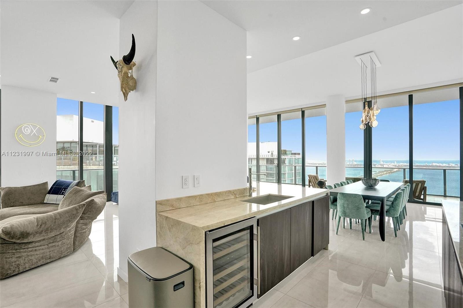480 NE 31st St Unit: PH5004