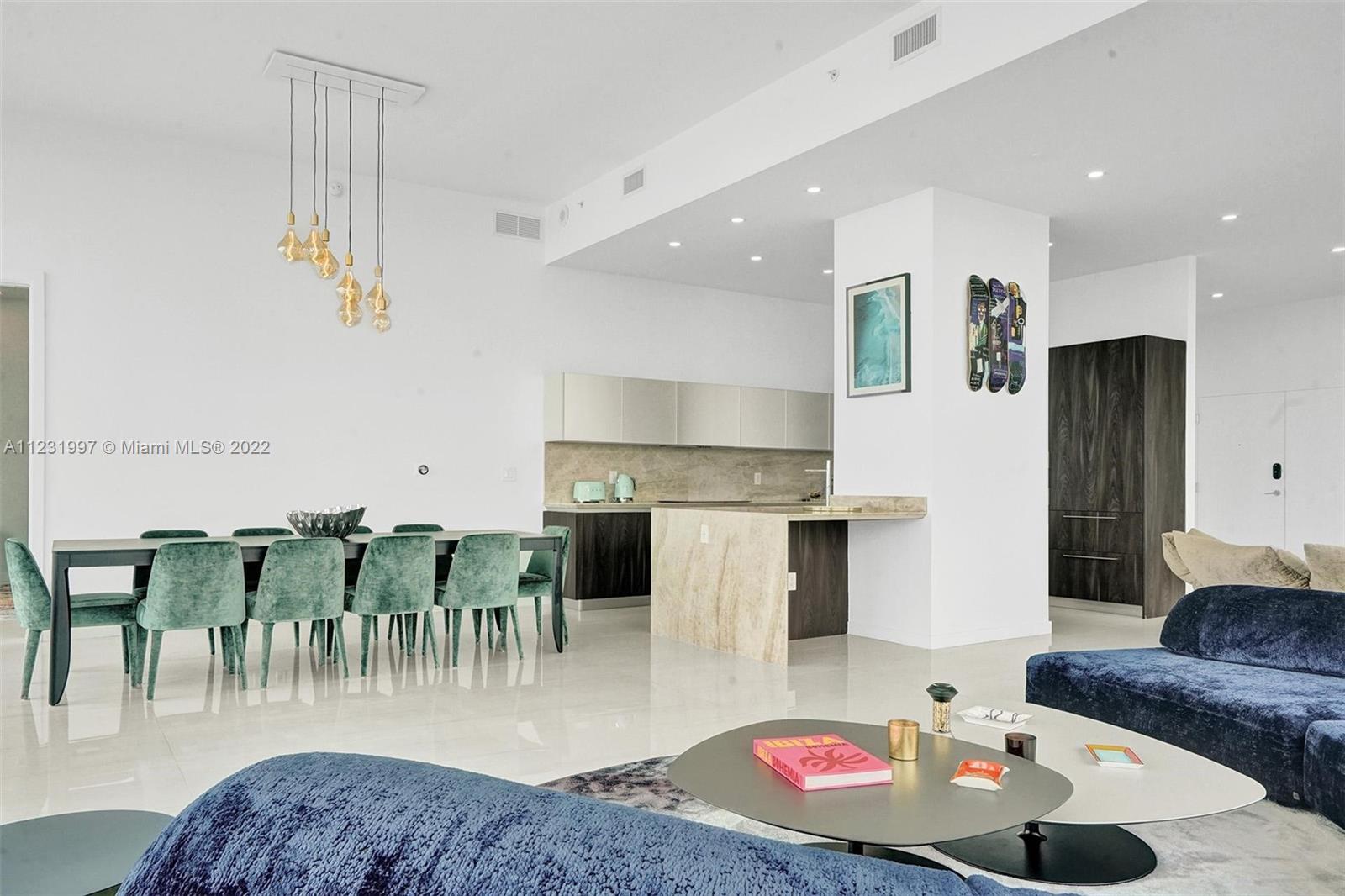 480 NE 31st St Unit: PH5004