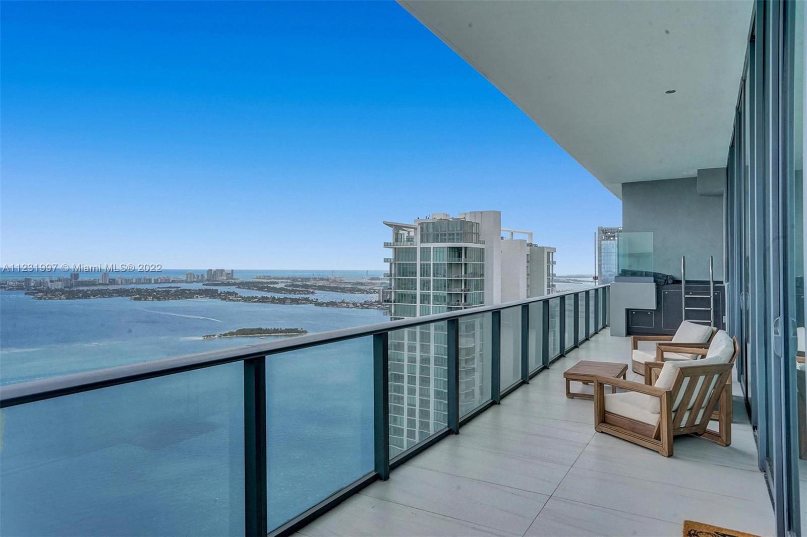 480 NE 31st St Unit: PH5004