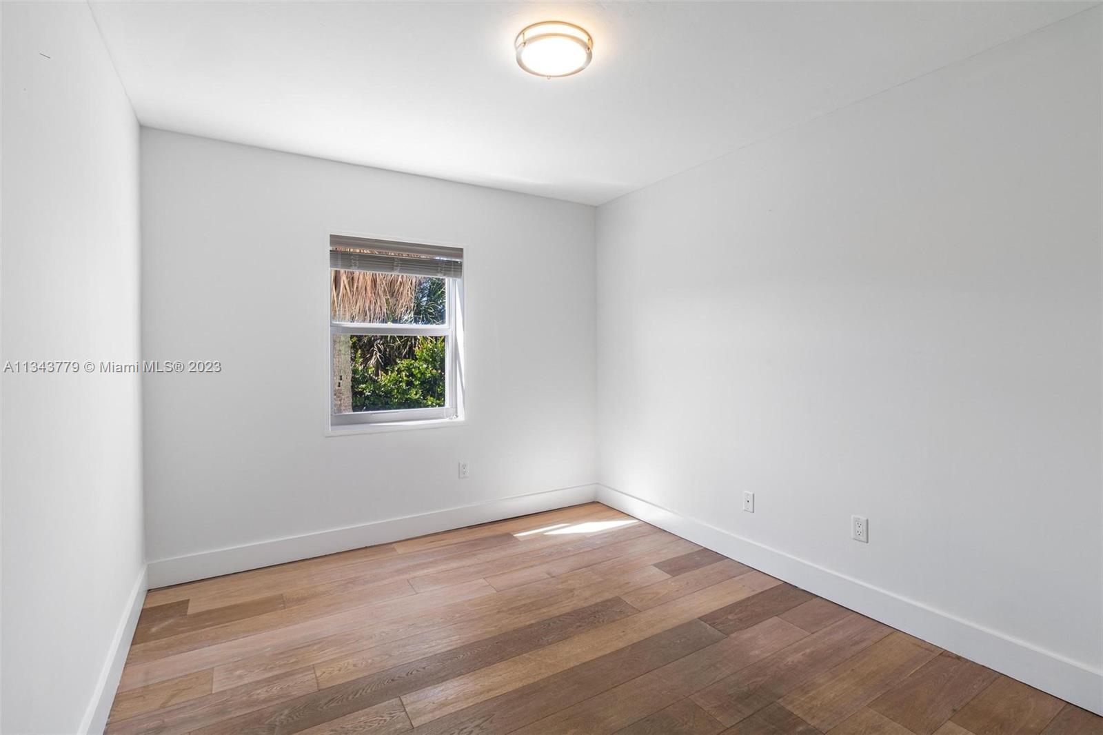 166 Harbor Dr Unit: 1A