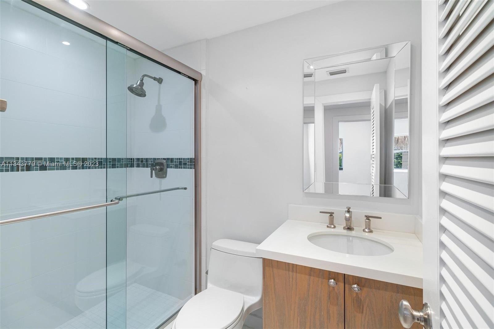 166 Harbor Dr Unit: 1A