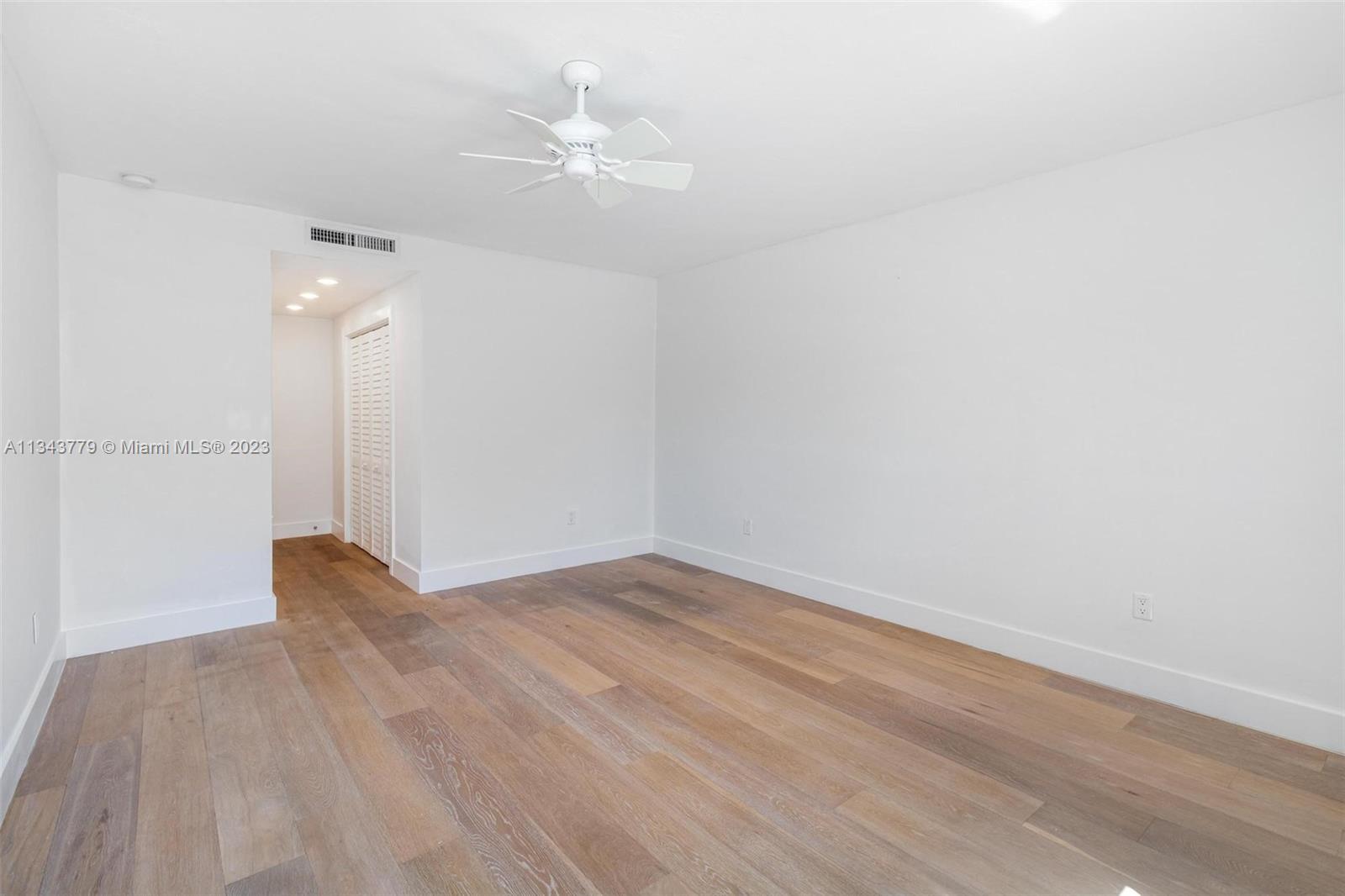 166 Harbor Dr Unit: 1A