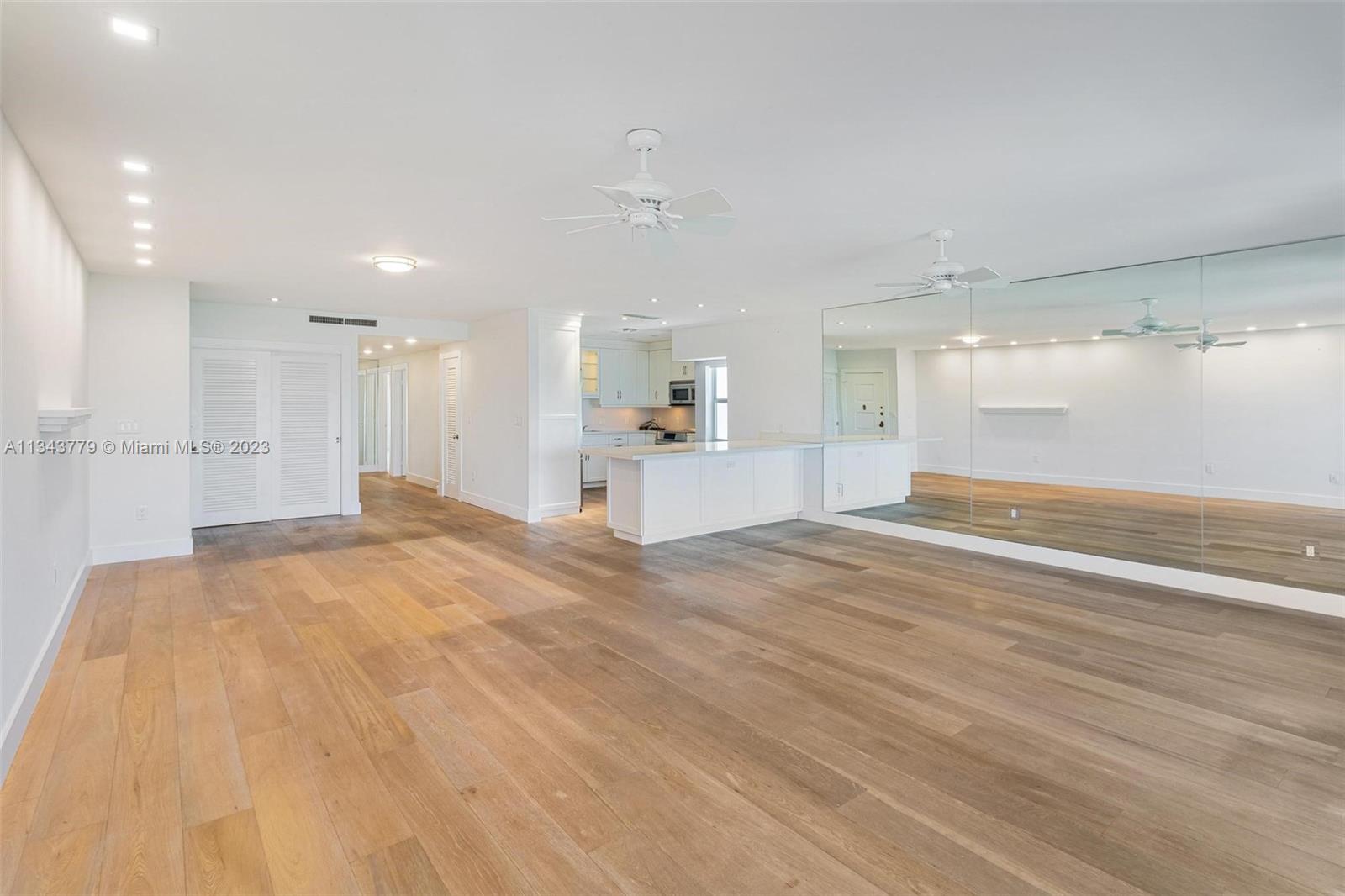 166 Harbor Dr Unit: 1A