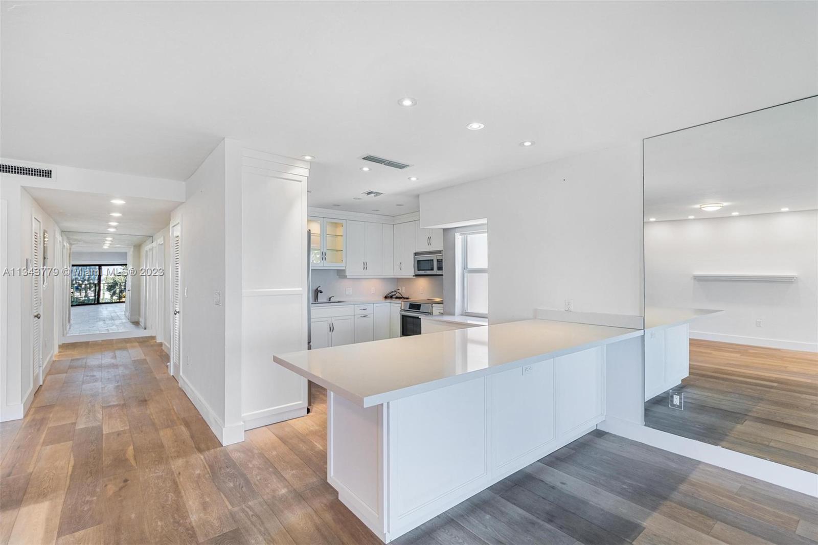 166 Harbor Dr Unit: 1A