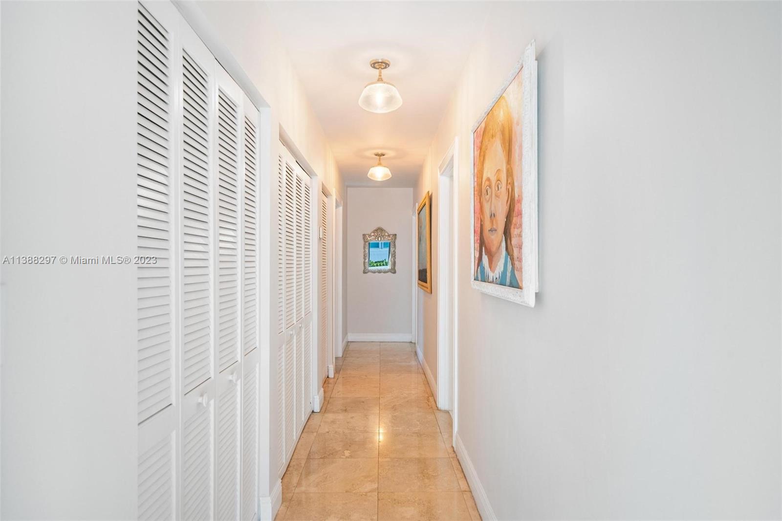 525 Ridgewood Rd
