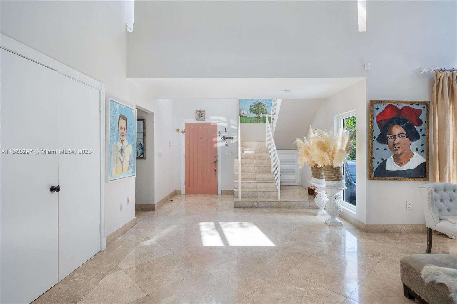 525 Ridgewood Rd
