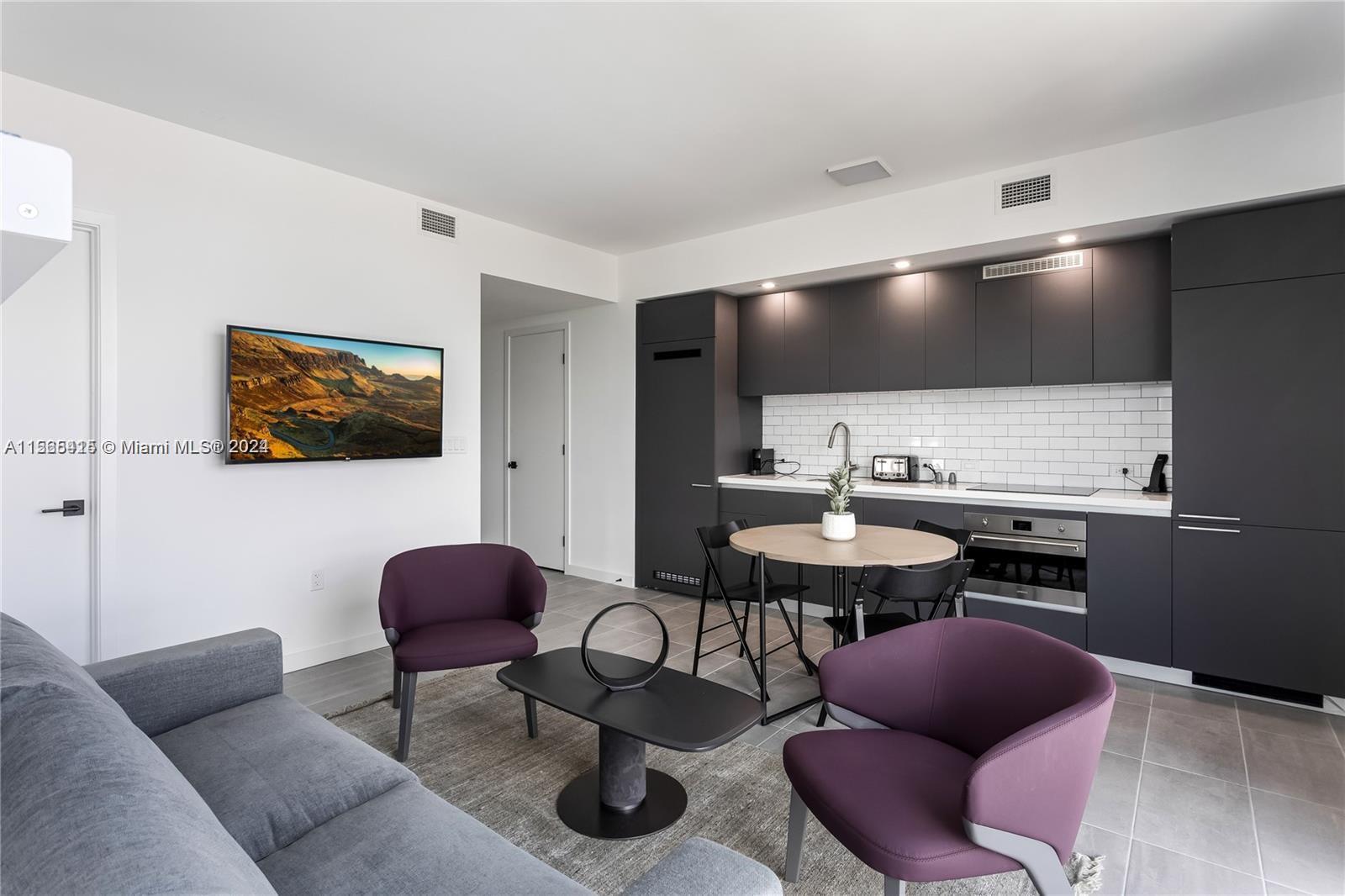 227 NE 2nd St # 2806