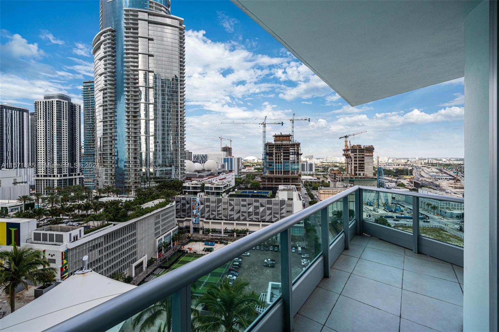 900 Biscayne Blvd # 2212