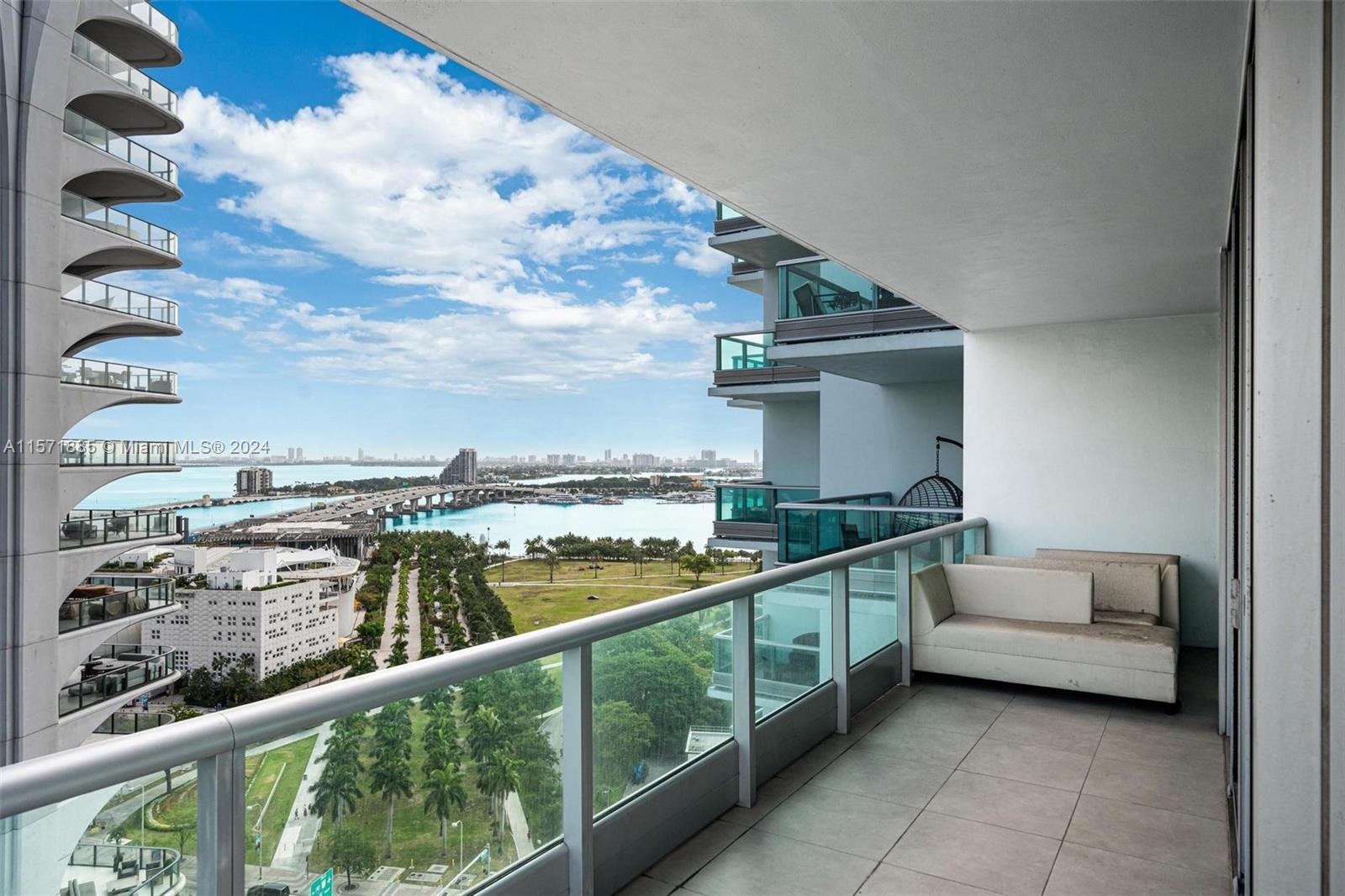 900 Biscayne Blvd # 2212