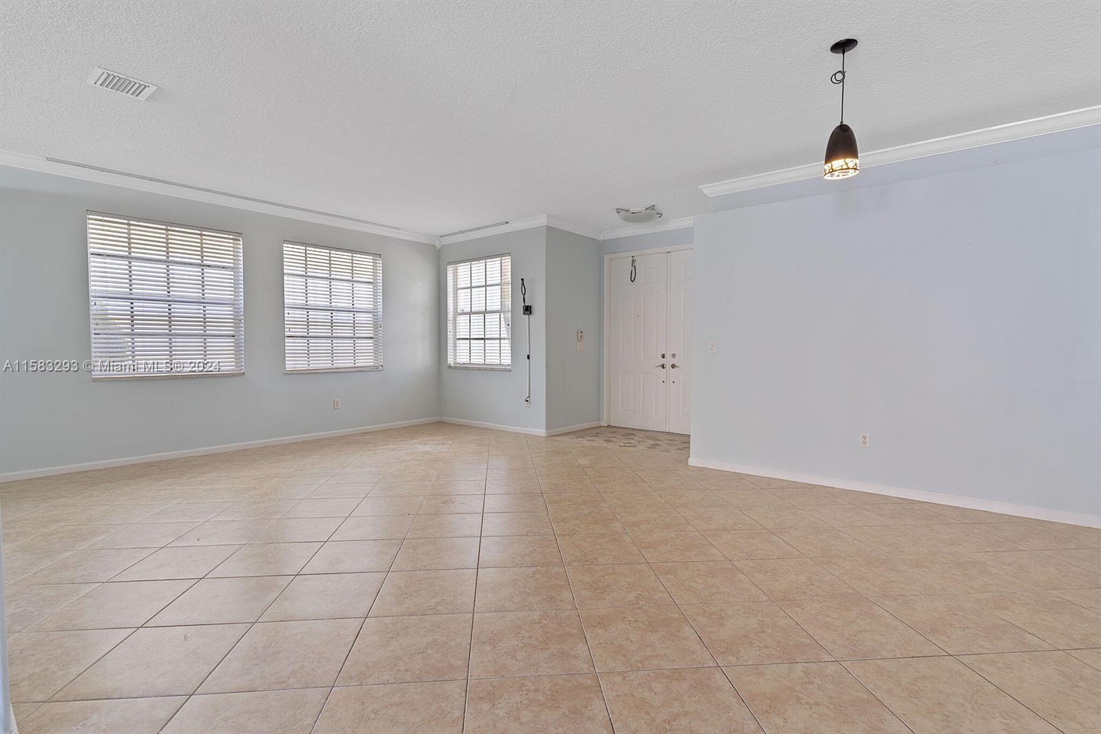 9869 Woodworth Ct