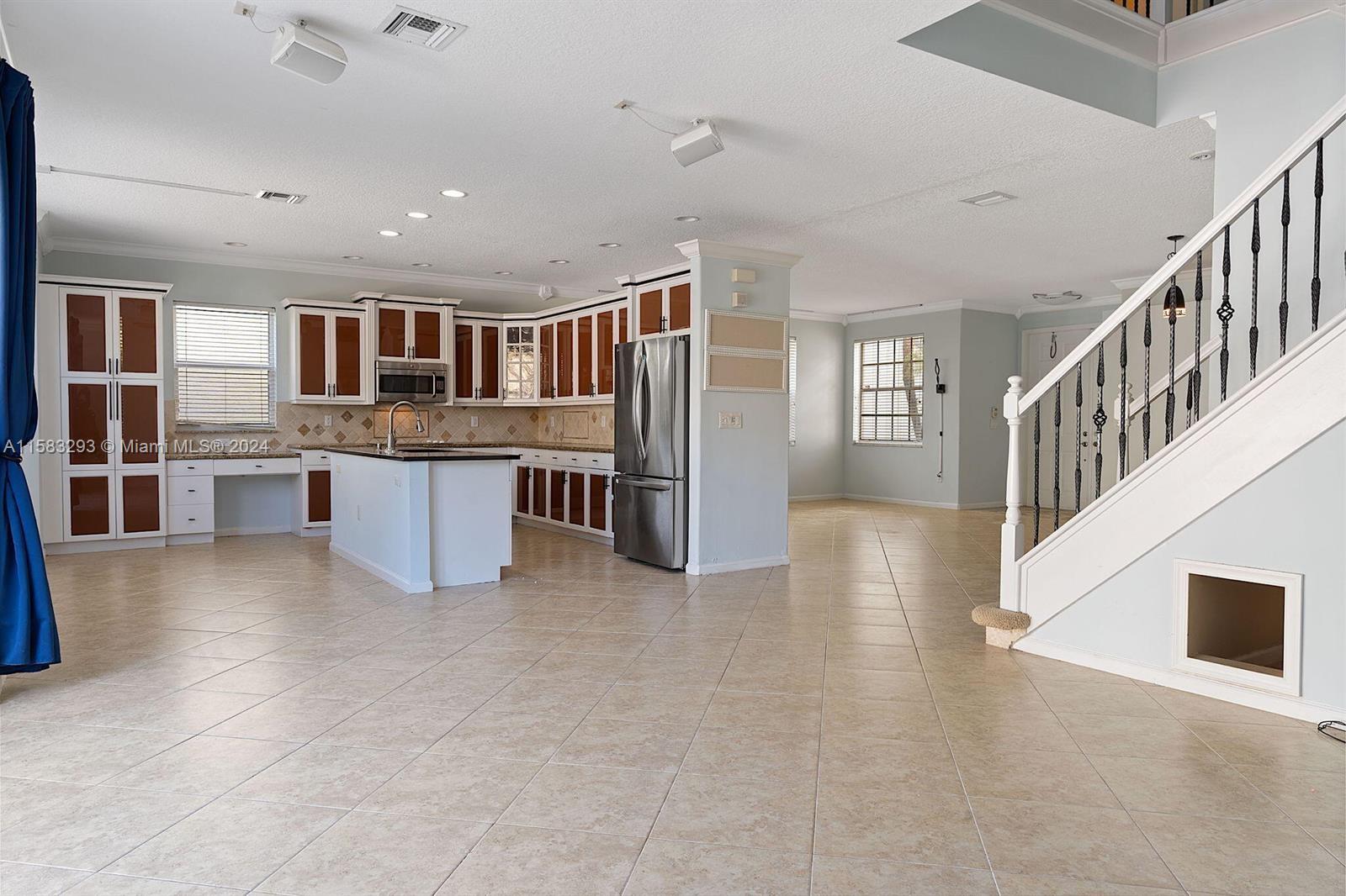 9869 Woodworth Ct