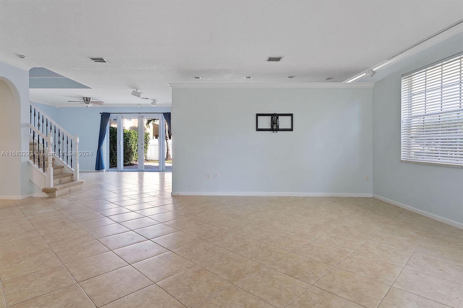 9869 Woodworth Ct