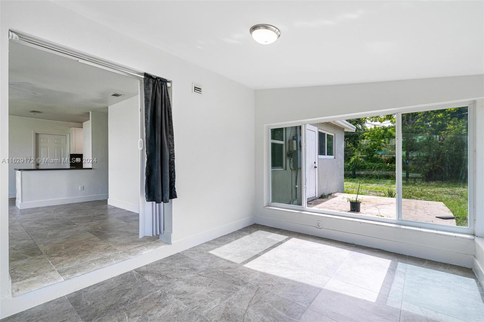 118 SW 24th Ave