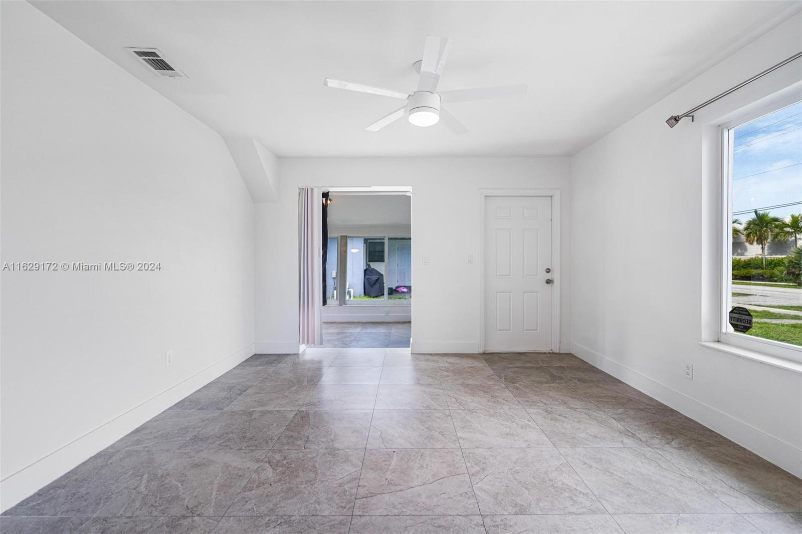 118 SW 24th Ave