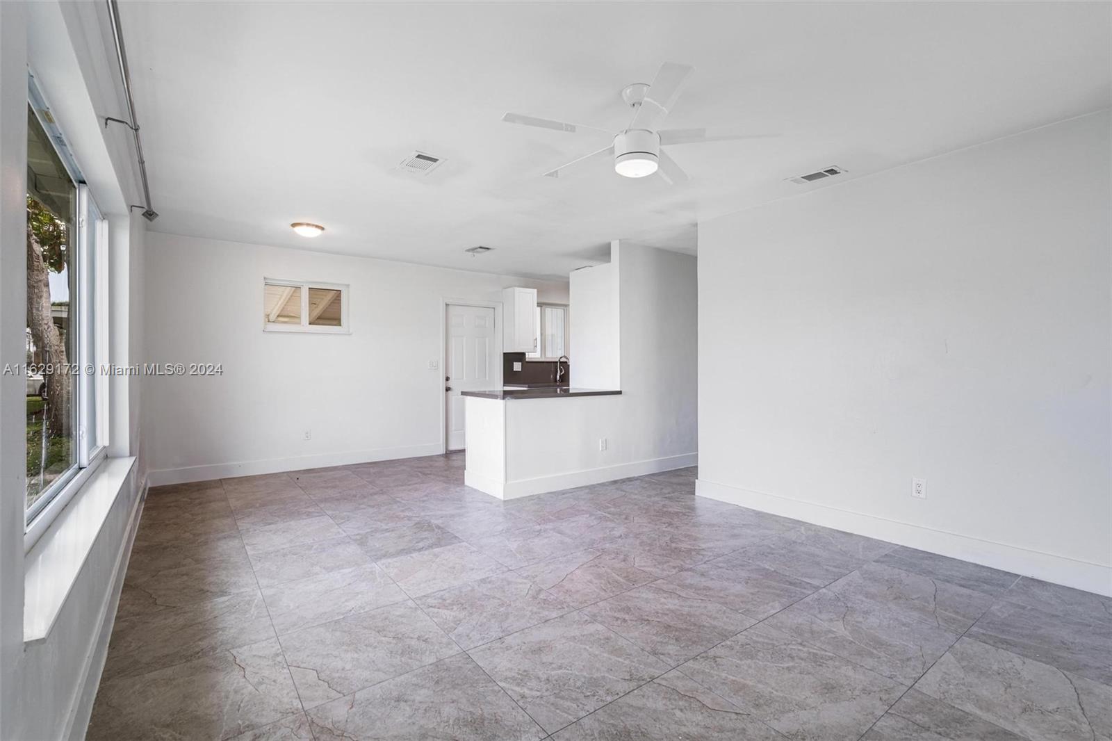 118 SW 24th Ave