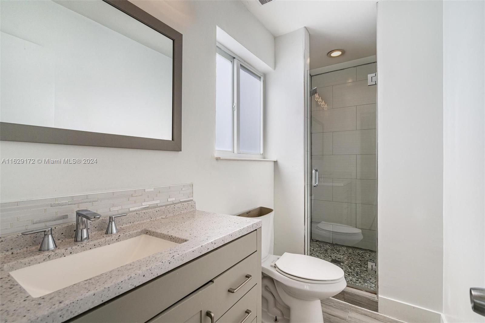 118 SW 24th Ave