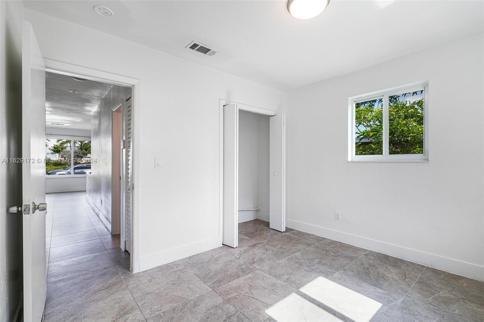 118 SW 24th Ave