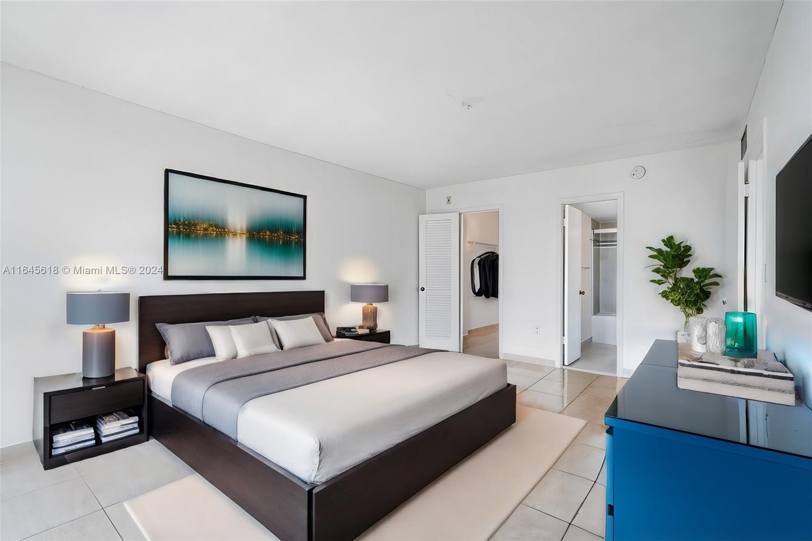 9800 W Bay Harbor Dr # 605